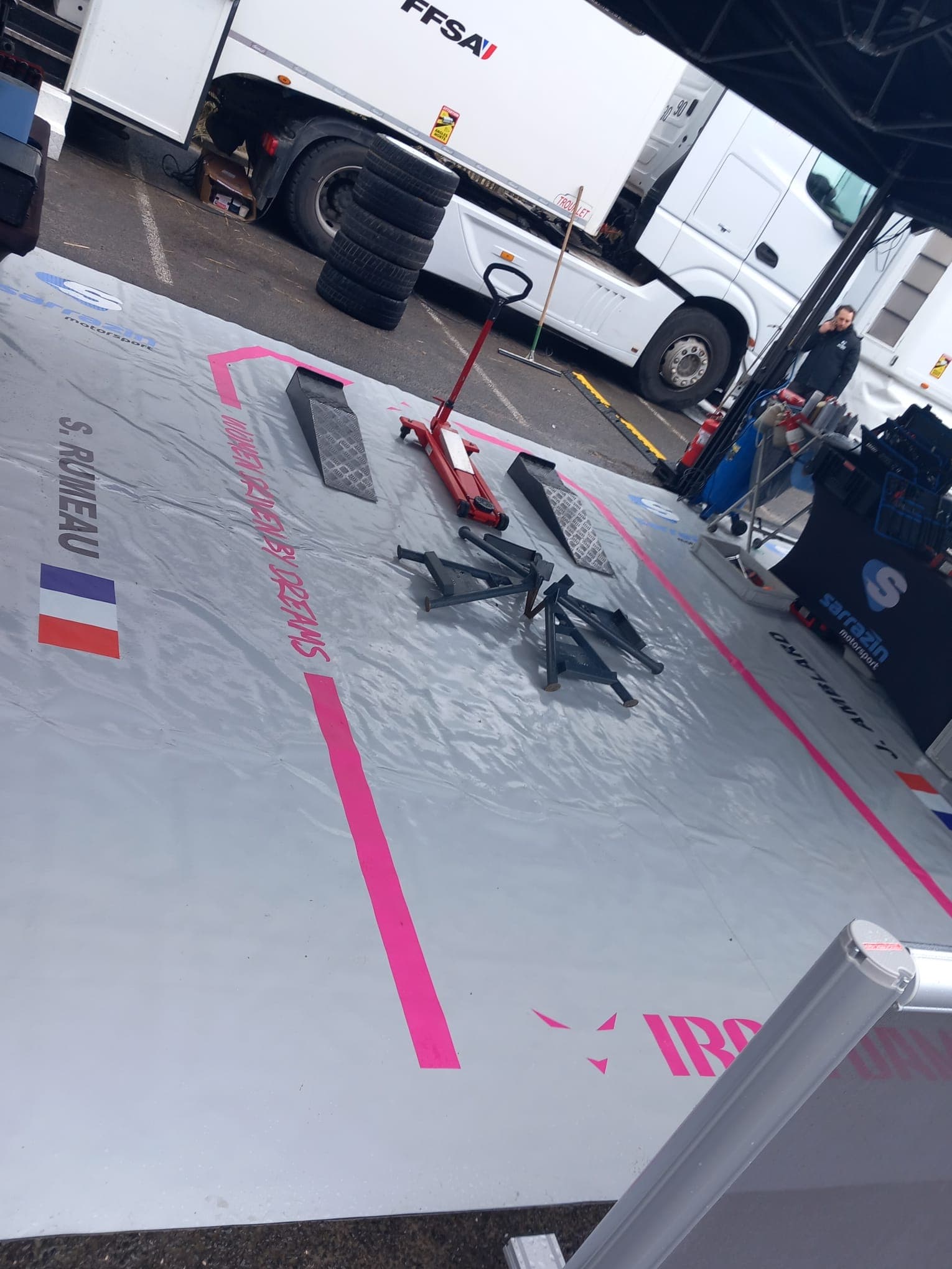 Professional event shelter ground detail and accessories